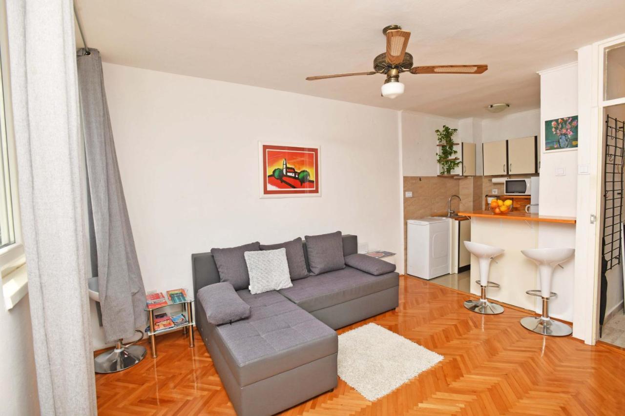 Demass Apartment - Cozy, Free Parking And Wifi Дубровник Екстер'єр фото