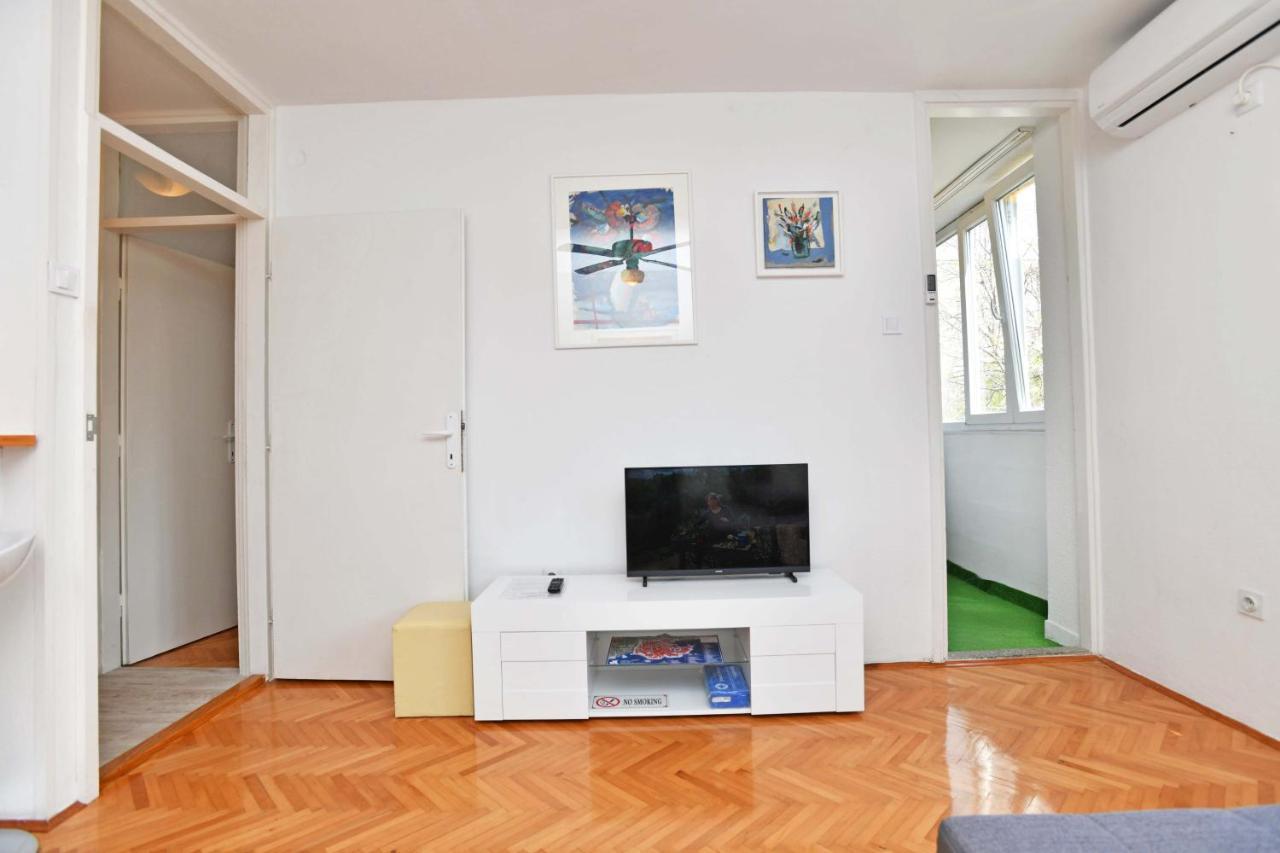 Demass Apartment - Cozy, Free Parking And Wifi Дубровник Екстер'єр фото