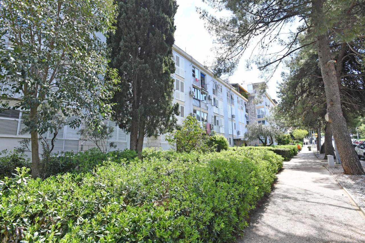 Demass Apartment - Cozy, Free Parking And Wifi Дубровник Екстер'єр фото